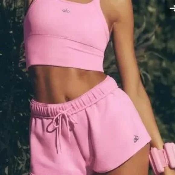 Alo Yoga Sweet Pink Accolade Shorts - Picture 1 of 10